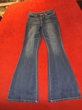 YMI Jeans Juniors Size 11/30 Below Waist Denim Flared Leg Stretch